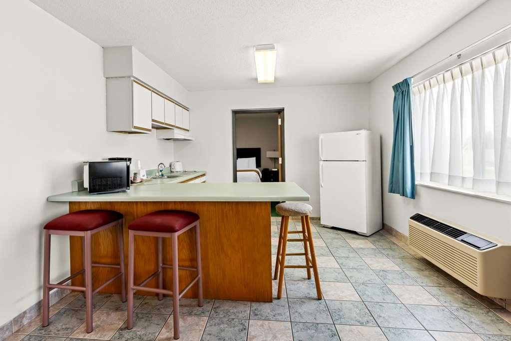 Americas Best Value Inn & Suites - Tahquamenon Country Newberry Quarto foto